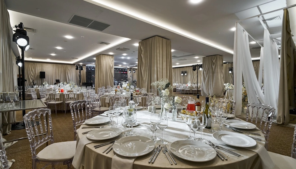 Фото №8 зала Зал «Губернаторский»