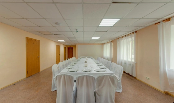 Фото №2 зала Зал в коттедже «Корпоративный»