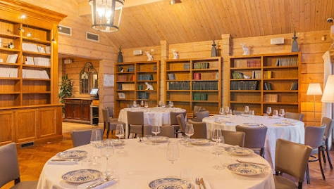 Фото №3 зала Библиотека