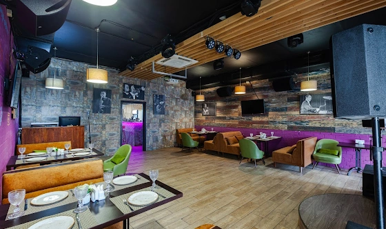 Фото №3 зала Караоке-зал