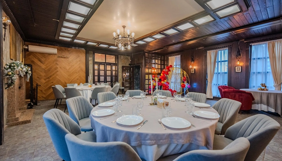 Фото №12 зала Зал с камином