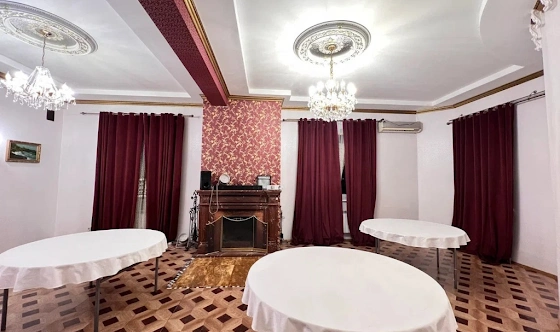 Фото №2 зала  "Замок на Неве"