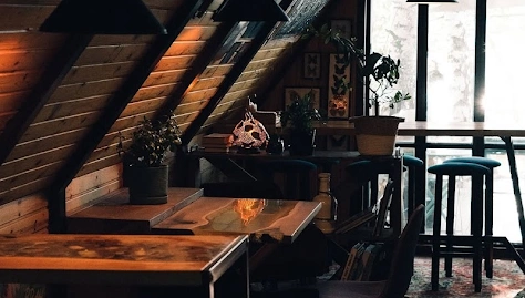 Фото №4 зала Бар «Чердак»