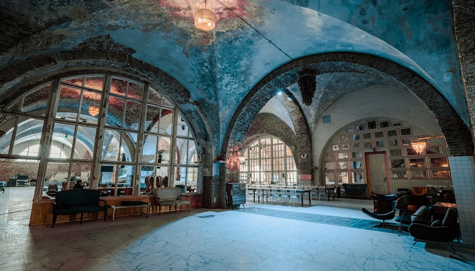 Фото №15 зала Зал "BRULLOV HALL"