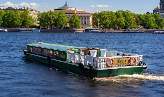 Фото №12 зала Палуба