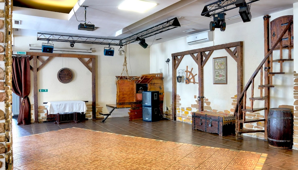 Фото №8 зала Основной зал