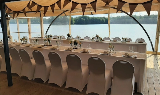 Фото №2 зала Беседка на воде