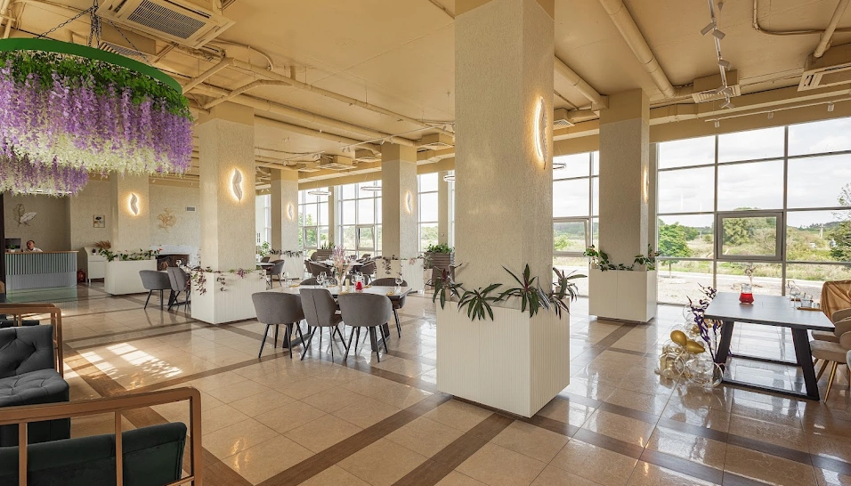 Фото №8 зала Банкетный зал «Лаванда»