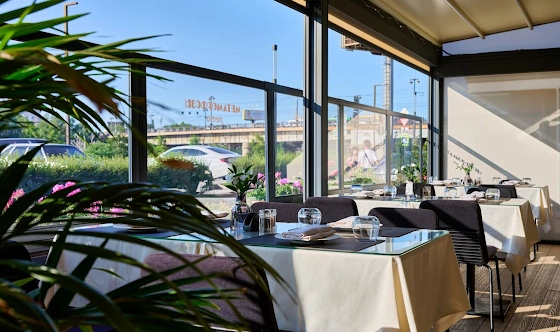 Фото №4 зала Ресторан «Метаморфозы.Лето»