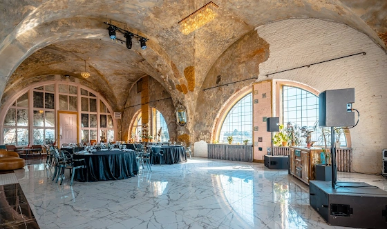 Фото №3 зала Зал "THON HALL"