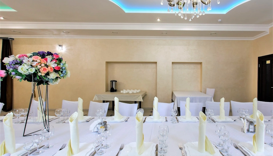 Фото №12 зала Средний зал