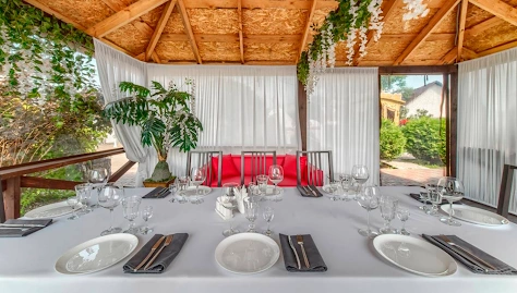 Фото №4 зала VIP-беседка