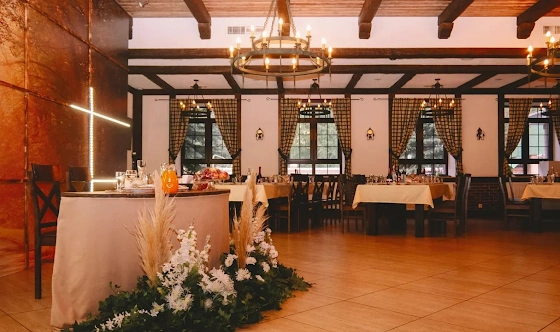 Фото №8 зала Основной зал ресторана 