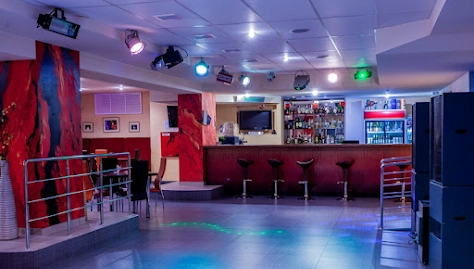 Фото №4 зала Кафе «Лёд и пламя»