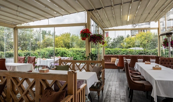 Фото №1 зала Летняя веранда 