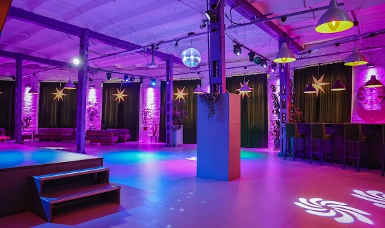 Фото №15 зала Лофт на Петроградской 