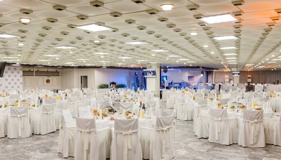 Фото №1 зала Зал «Хрустальный» 