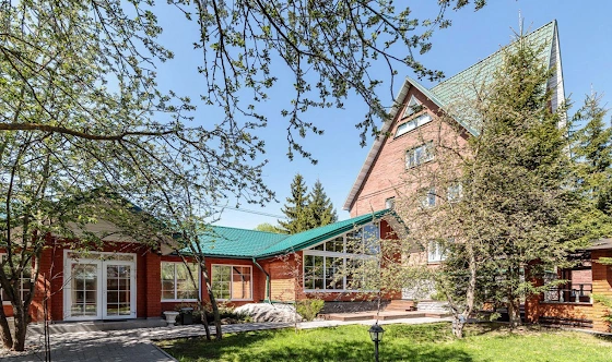 Фото №11 зала Замок на берегу