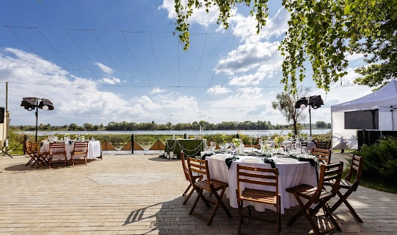 Фото №13 зала Локация "Дом + Пирс" 