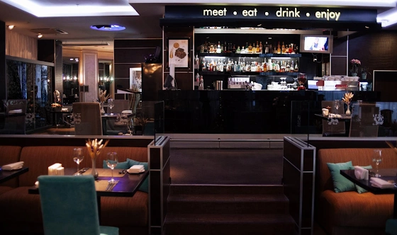 Фото №17 зала Ресторан Four