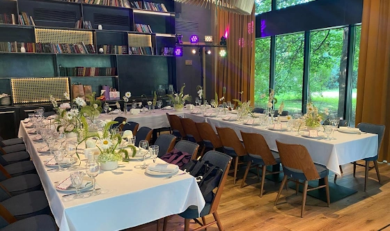 Фото №17 зала Зал «Библиотека» 