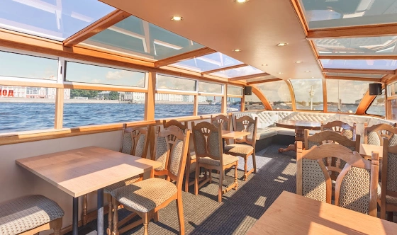 Фото №3 зала Палуба