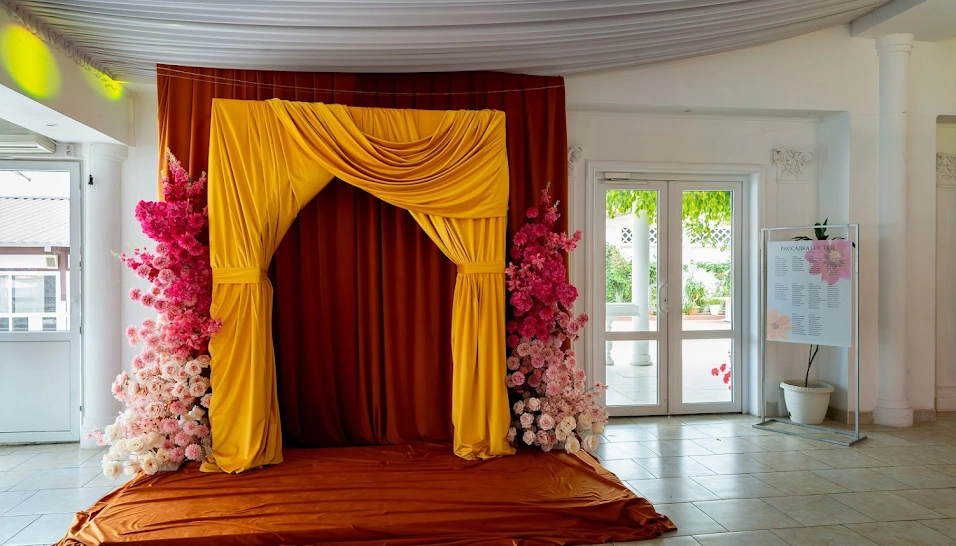 Фото №18 зала Зал "Екатерининский"