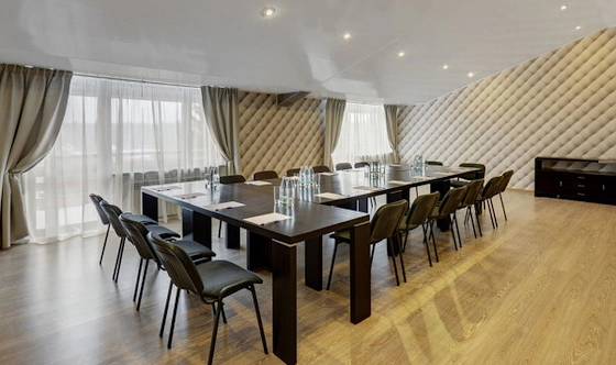 Фото №1 зала Переговорная 