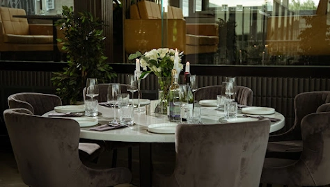 Фото №2 зала Ресторан «MOMENT»