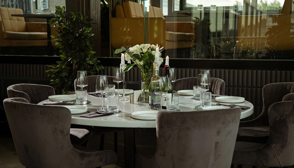 Фото №2 зала Ресторан «MOMENT»