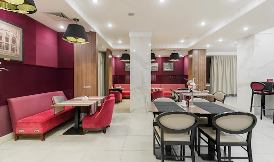 Фото №2 зала Ресторан "D’Аdjemoff"