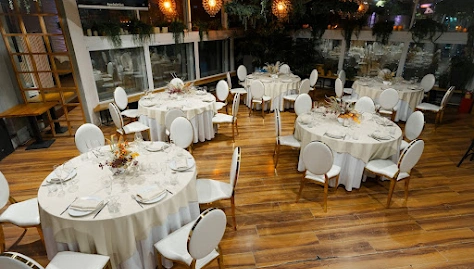 Фото №2 зала Ресторан