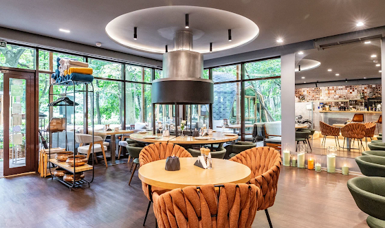 Фото №2 зала Зал ресторана 