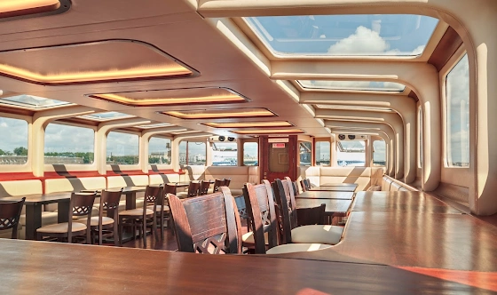 Фото №4 зала Палуба