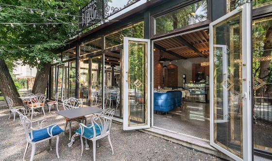 Фото №9 зала Кафе «Веранда в парке»