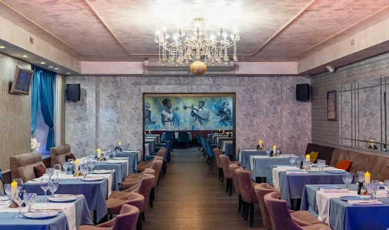 Фото №4 зала Зал со сценой 