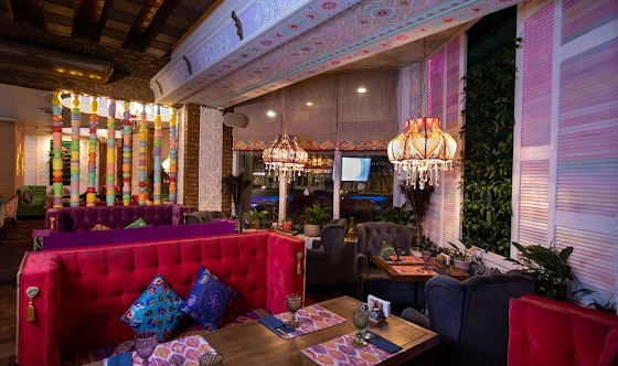 Фото №3 зала Цветной зал