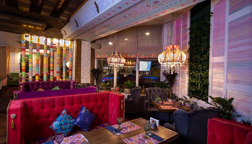 Фото №3 зала Цветной зал