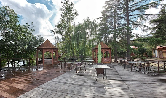 Фото №13 зала Палуба