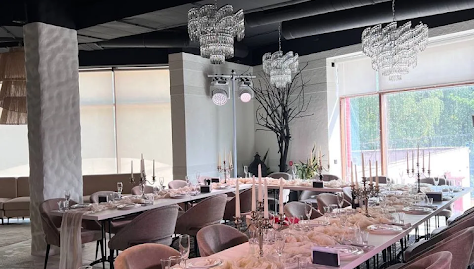 Фото №2 зала Зона у панорамного окна