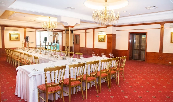 Фото №11 зала Банкетный зал «Петровский»