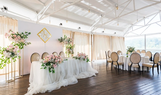 Фото №3 зала Шатер на пирсе №4