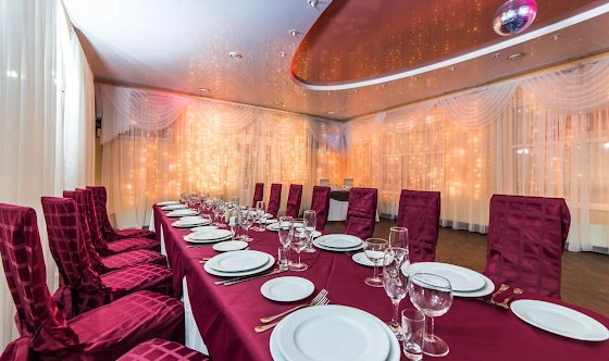 Фото №1 зала Красный зал 