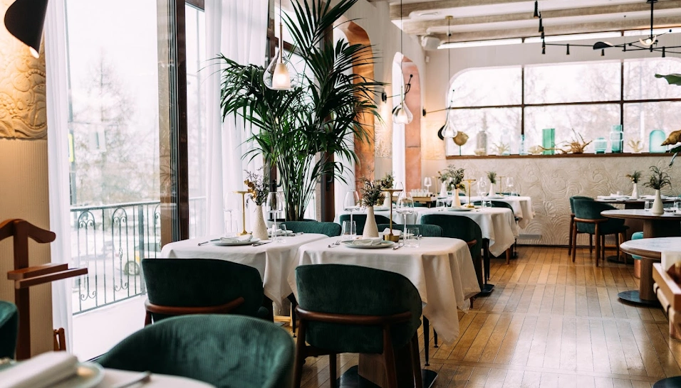 Фото №4 зала Нижняя палуба