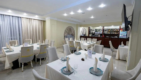 Фото №2 зала Ресторан «Версаль»