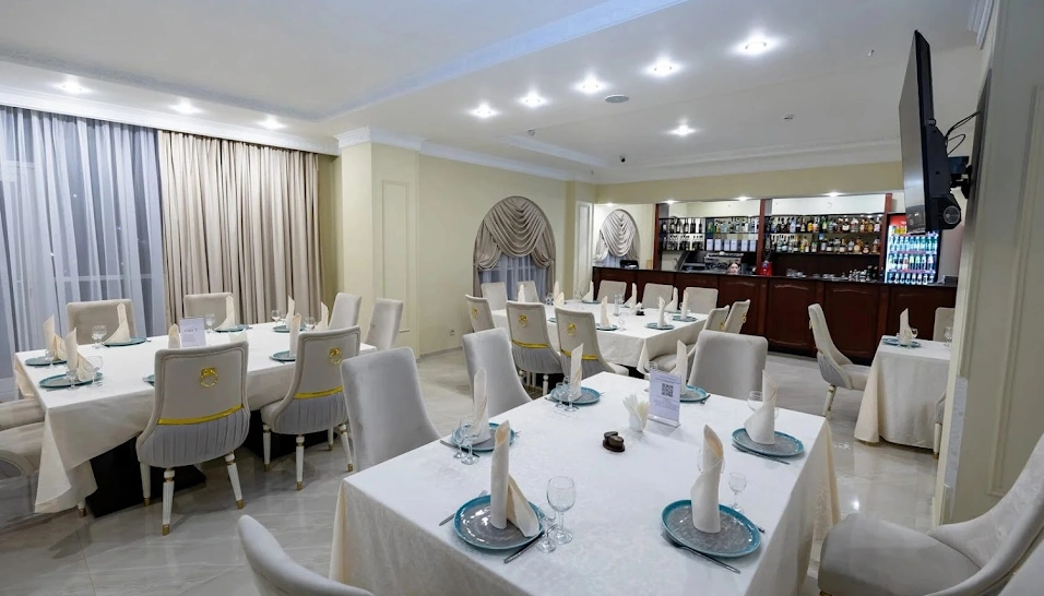 Фото №2 зала Ресторан «Версаль»