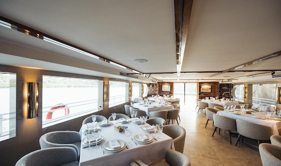 Фото №2 зала Яхта "Калипсо"