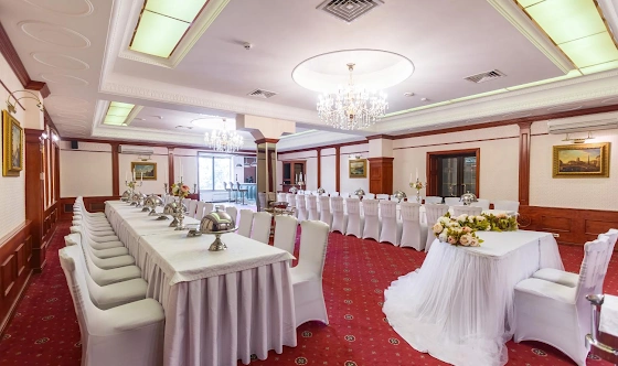 Фото №1 зала Банкетный зал «Петровский»