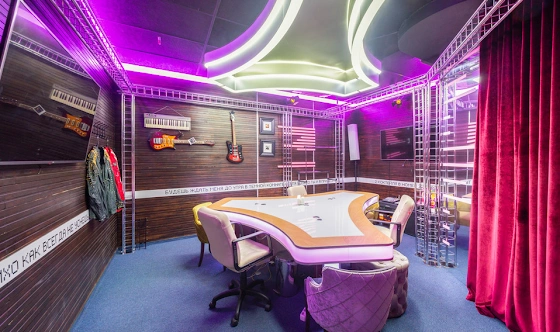 Фото №1 зала VIP 1996