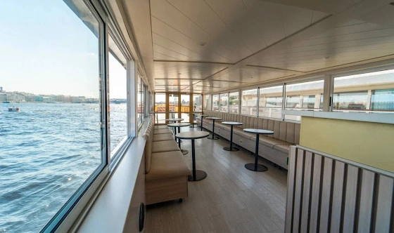 Фото №11 зала Палуба